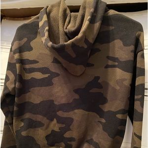 Pink hoodie camo